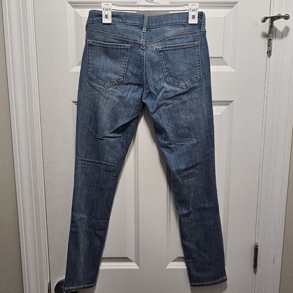 Old Navy Women's Light Blue Skinny Jeans - Picture 4 of 7